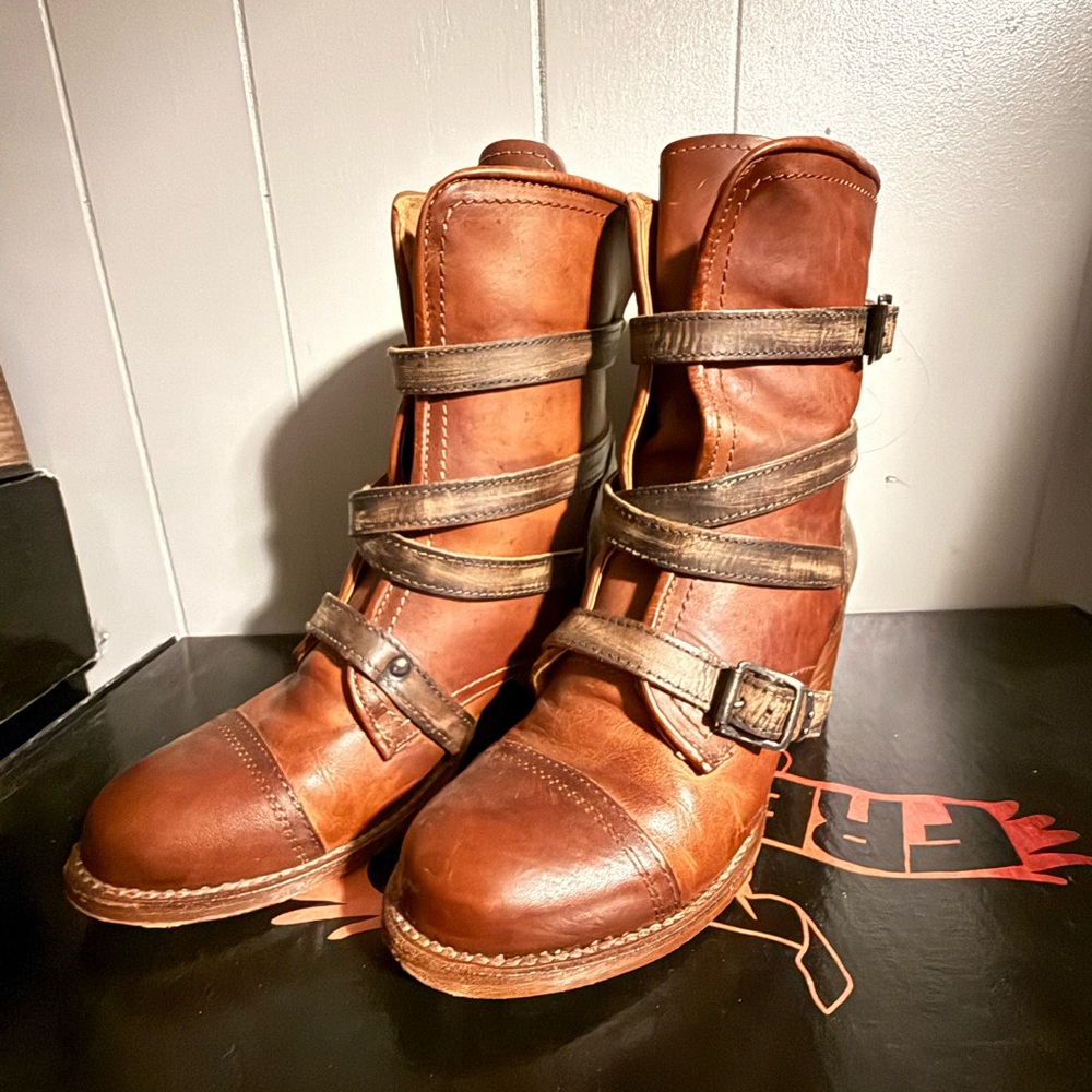 Freebird by Steven Brown Heeled Boots - Picture 2 of 7